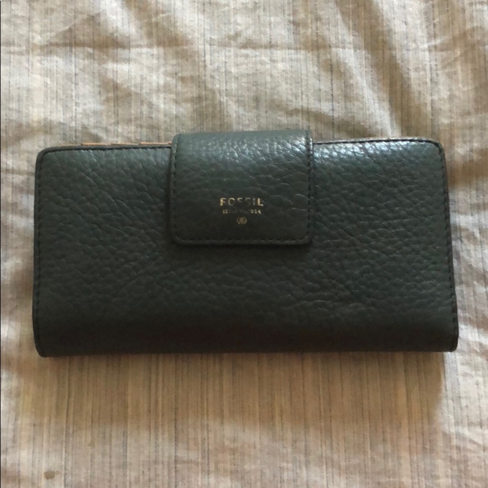Fossil wallet